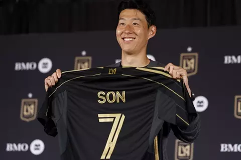 لوس أنجلوس: سون أصبح مؤهلاً للمشاركة أمام شيكاغو فاير بالدوري الأمريكي